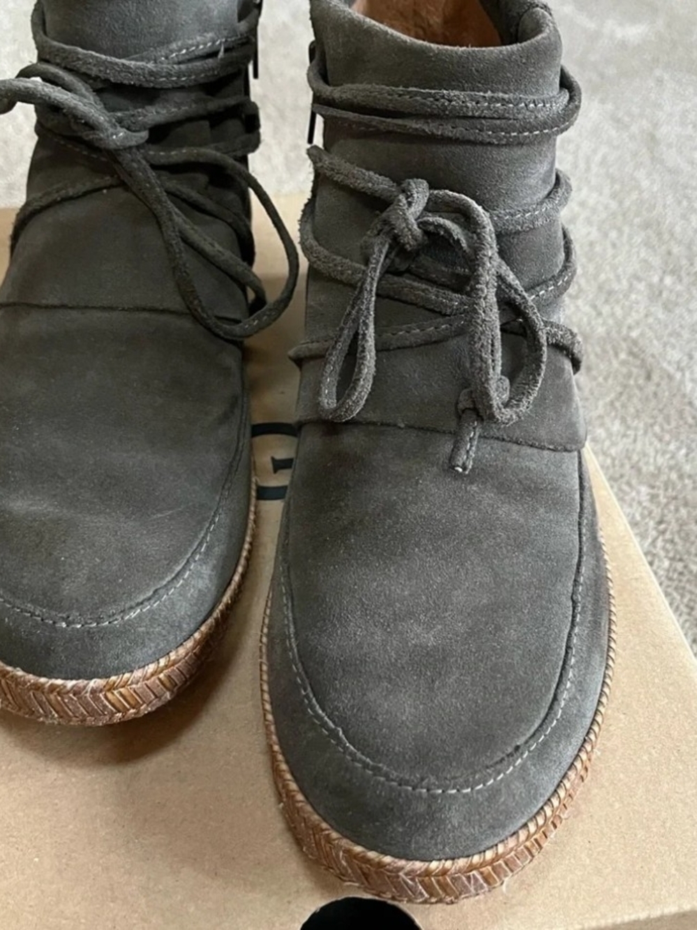🌀UGG Chukka Suede Boots